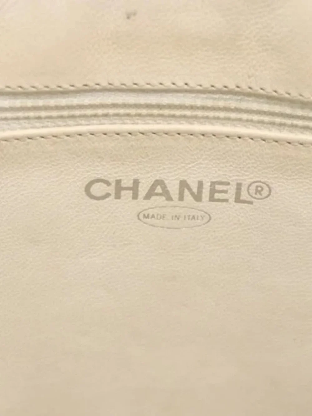 CHANEL Choco Bar Chain Shoulder Bag Patent Leather Beige Silver CC Auth BA11764A